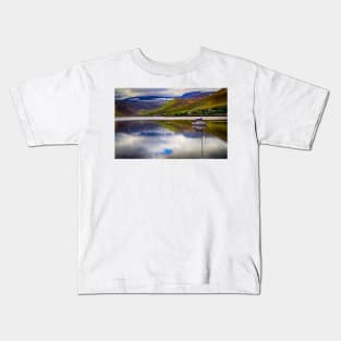 Glassy lake Kids T-Shirt